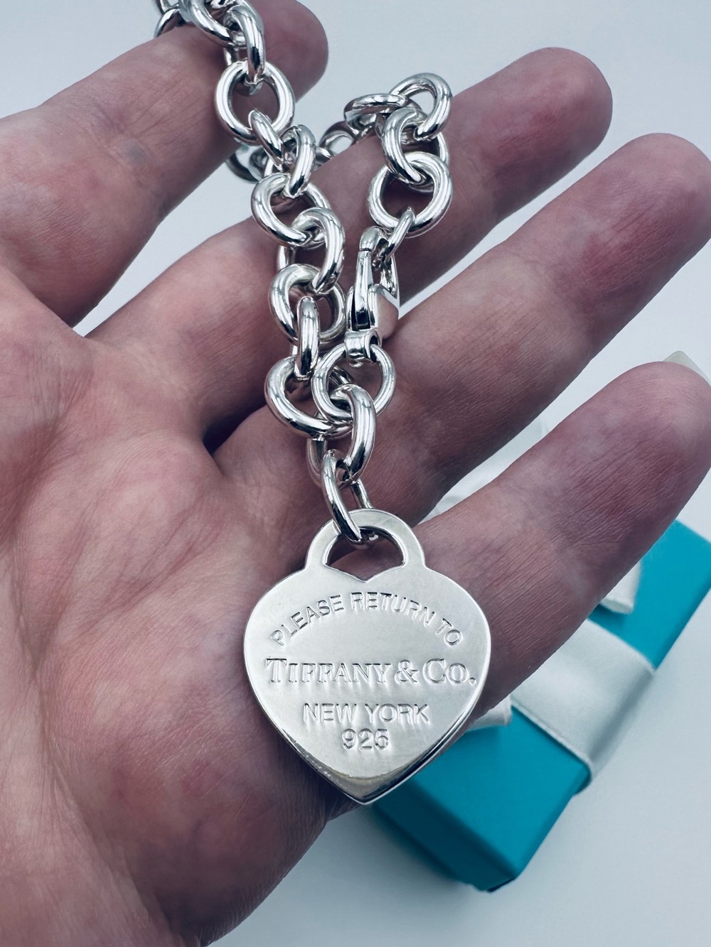 Please Return to Tiffany & Co. 7.75” Silver Heart Charm Bracelet with Packaging
